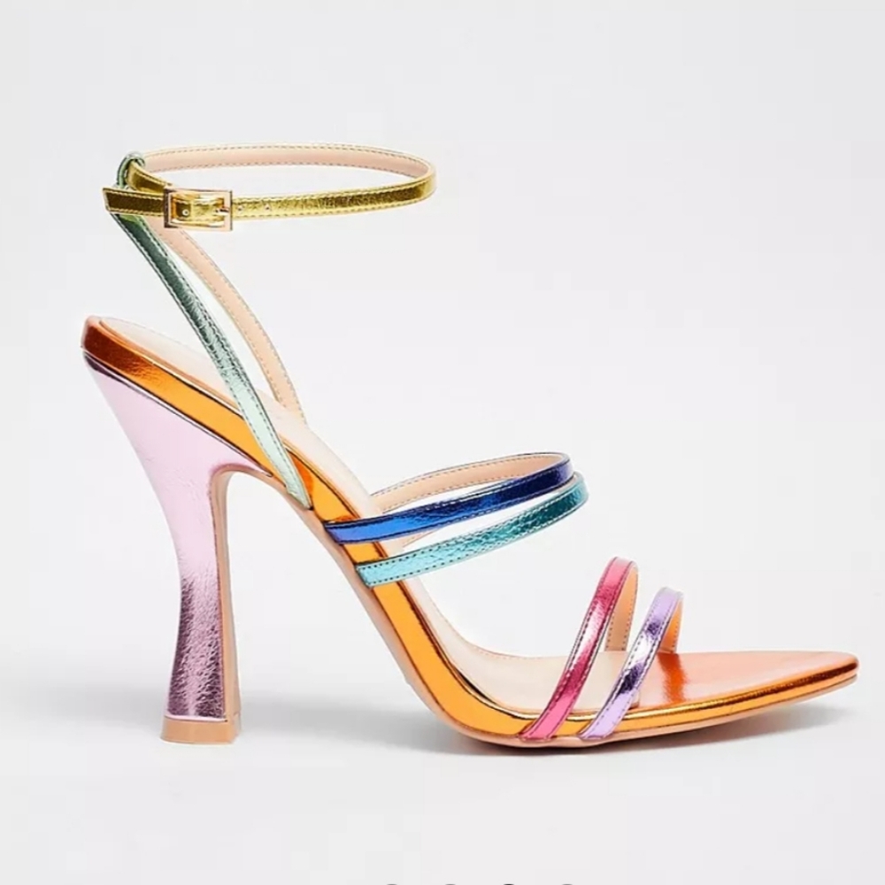 Multicolor Strappy Metallic Heels 👠